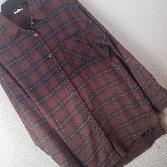 Plaid flannel - Picture 4 of 6